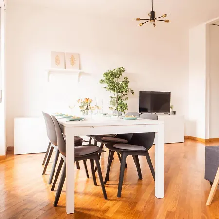 The Best Rent - Two-Bedroom Apartment In Maciachini District Milan Exterior photo